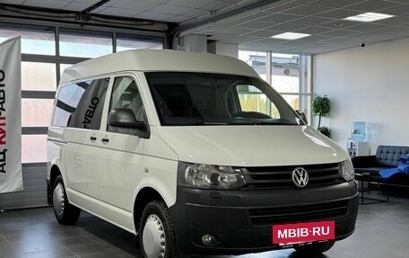 Volkswagen Transporter T5 рестайлинг, 2014 год, 2 200 000 рублей, 3 фотография