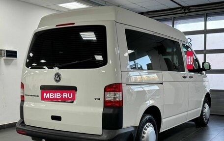 Volkswagen Transporter T5 рестайлинг, 2014 год, 2 200 000 рублей, 4 фотография