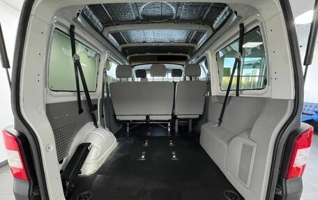 Volkswagen Transporter T5 рестайлинг, 2014 год, 2 200 000 рублей, 16 фотография