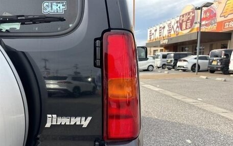 Suzuki Jimny, 2018 год, 930 000 рублей, 9 фотография