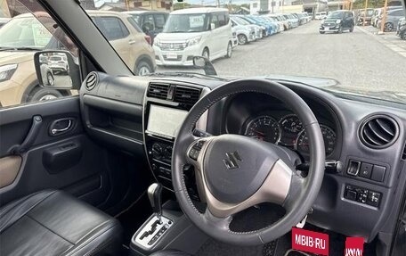 Suzuki Jimny, 2018 год, 930 000 рублей, 11 фотография