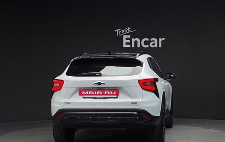Chevrolet Trax, 2023 год, 1 620 000 рублей, 4 фотография
