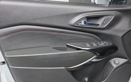 Chevrolet Trax, 2023 год, 1 620 000 рублей, 24 фотография