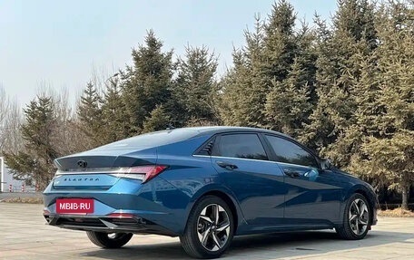 Hyundai Elantra, 2022 год, 1 400 000 рублей, 4 фотография