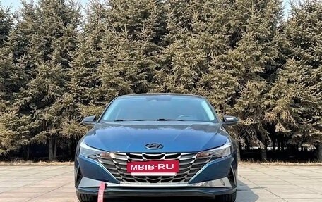 Hyundai Elantra, 2022 год, 1 400 000 рублей, 2 фотография