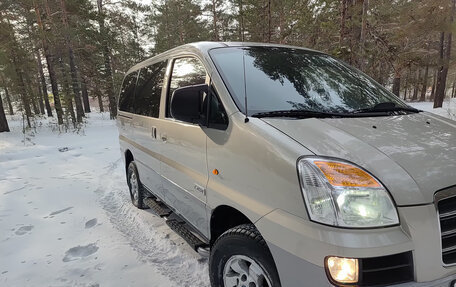 Hyundai H-1 II рестайлинг, 2006 год, 1 750 000 рублей, 4 фотография