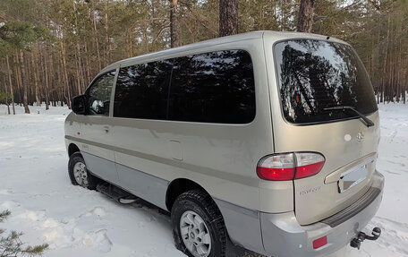 Hyundai H-1 II рестайлинг, 2006 год, 1 750 000 рублей, 7 фотография