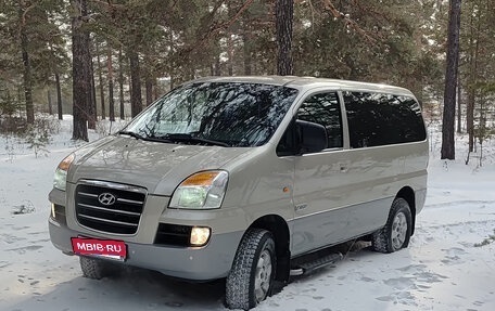 Hyundai H-1 II рестайлинг, 2006 год, 1 750 000 рублей, 2 фотография