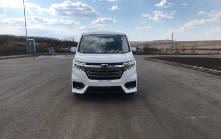 Honda Stepwgn IV, 2021 год, 1 955 000 рублей, 3 фотография