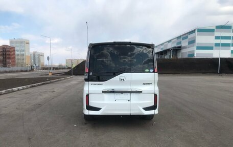 Honda Stepwgn IV, 2021 год, 1 955 000 рублей, 4 фотография