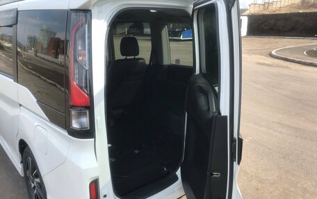 Honda Stepwgn IV, 2021 год, 1 955 000 рублей, 14 фотография