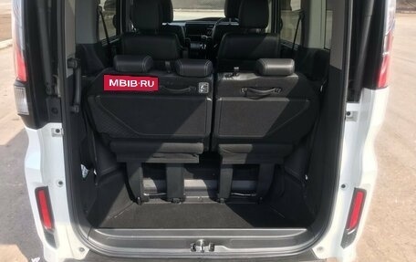 Honda Stepwgn IV, 2021 год, 1 955 000 рублей, 16 фотография