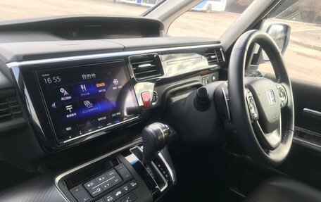 Honda Stepwgn IV, 2021 год, 1 955 000 рублей, 21 фотография