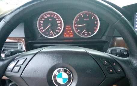 BMW 5 серия, 2006 год, 900 000 рублей, 9 фотография