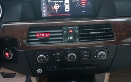 BMW 5 серия, 2006 год, 900 000 рублей, 10 фотография