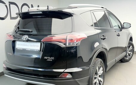 Toyota RAV4, 2018 год, 2 587 000 рублей, 4 фотография