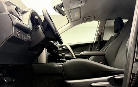 Toyota RAV4, 2018 год, 2 587 000 рублей, 8 фотография