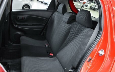 Toyota Vitz, 2017 год, 1 019 000 рублей, 8 фотография