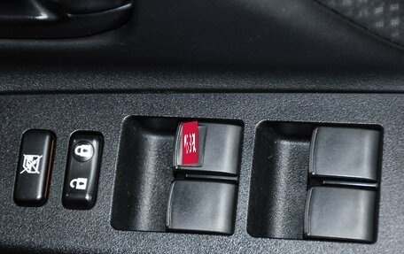 Toyota Vitz, 2017 год, 1 019 000 рублей, 21 фотография