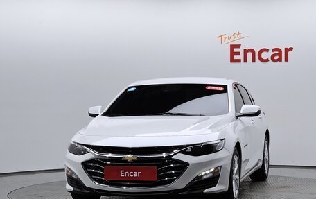 Chevrolet Malibu IX, 2021 год, 1 120 000 рублей, 2 фотография