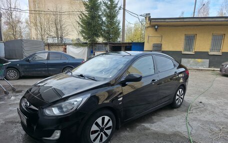 Hyundai Solaris II рестайлинг, 2011 год, 650 000 рублей, 1 фотография