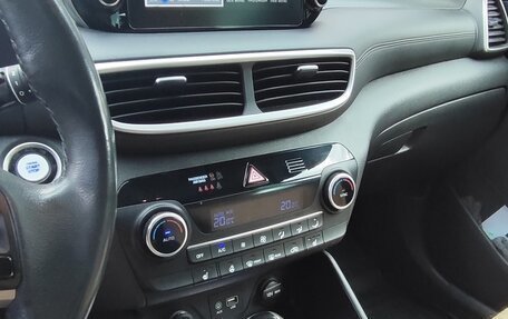 Hyundai Tucson III, 2019 год, 2 200 000 рублей, 16 фотография