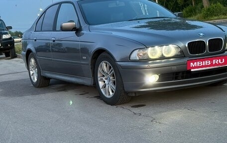 BMW 5 серия, 2002 год, 1 150 000 рублей, 4 фотография