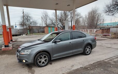 Volkswagen Jetta VI, 2011 год, 800 000 рублей, 5 фотография