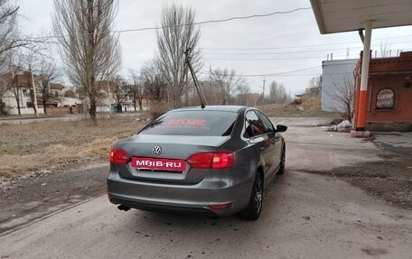Volkswagen Jetta VI, 2011 год, 800 000 рублей, 7 фотография