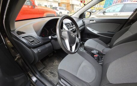 Hyundai Solaris II рестайлинг, 2011 год, 650 000 рублей, 4 фотография