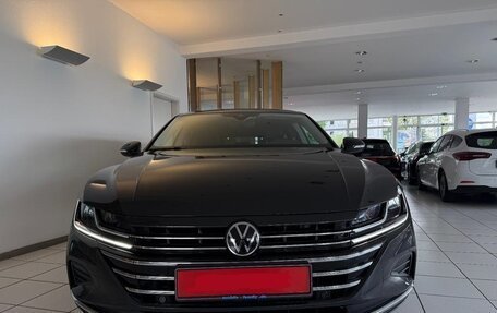 Volkswagen Arteon I, 2022 год, 3 250 004 рублей, 2 фотография