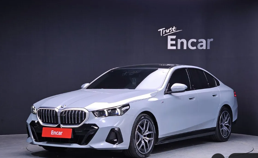 BMW 5 серия G30, 2024 год, 6 900 000 рублей, 1 фотография