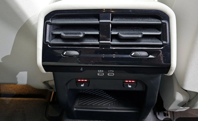 BMW 5 серия G30, 2024 год, 6 900 000 рублей, 13 фотография