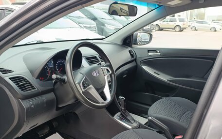 Hyundai Solaris II рестайлинг, 2016 год, 1 000 000 рублей, 16 фотография