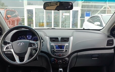 Hyundai Solaris II рестайлинг, 2016 год, 1 000 000 рублей, 17 фотография