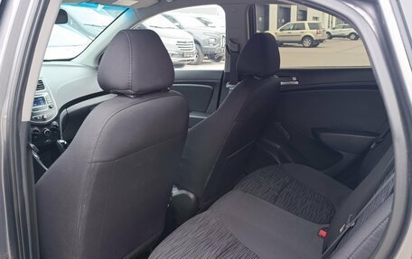 Hyundai Solaris II рестайлинг, 2016 год, 1 000 000 рублей, 24 фотография