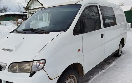 Hyundai H-1 II рестайлинг, 2000 год, 160 000 рублей, 13 фотография