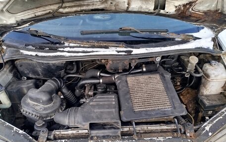 Hyundai H-1 II рестайлинг, 2000 год, 160 000 рублей, 15 фотография