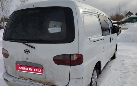 Hyundai H-1 II рестайлинг, 2000 год, 160 000 рублей, 11 фотография