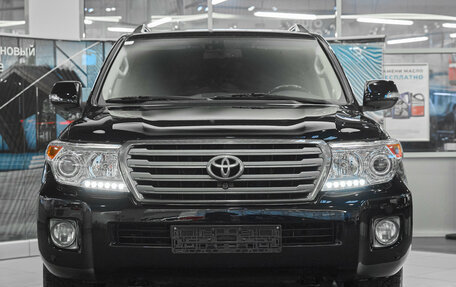Toyota Land Cruiser 200, 2012 год, 3 299 000 рублей, 2 фотография