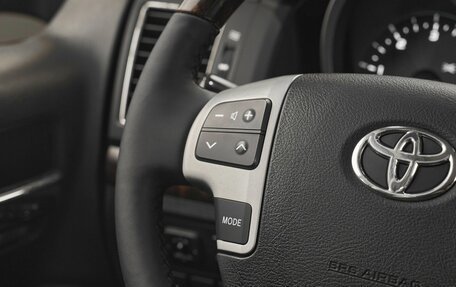 Toyota Land Cruiser 200, 2012 год, 3 299 000 рублей, 11 фотография