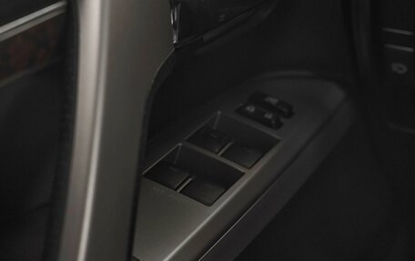 Toyota Land Cruiser 200, 2012 год, 3 299 000 рублей, 16 фотография