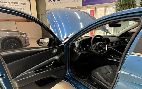 Hyundai Elantra, 2023 год, 1 470 778 рублей, 7 фотография