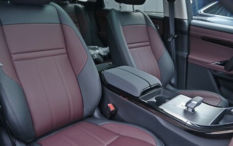 Land Rover Range Rover Evoque II, 2025 год, 5 800 000 рублей, 10 фотография