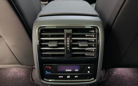 Volkswagen Passat CC, 2024 год, 4 200 000 рублей, 14 фотография