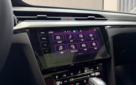 Volkswagen Passat CC, 2024 год, 4 200 000 рублей, 10 фотография