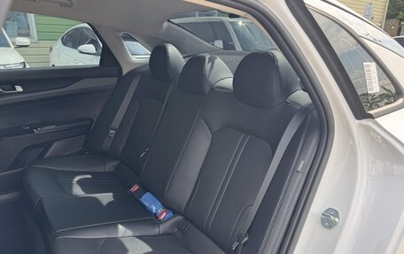 KIA K5, 2023 год, 3 400 000 рублей, 15 фотография