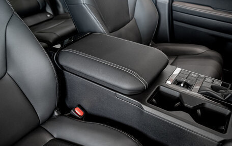 Toyota Land Cruiser Prado, 2025 год, 11 235 000 рублей, 29 фотография