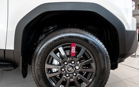 Toyota Land Cruiser Prado, 2025 год, 11 235 000 рублей, 16 фотография