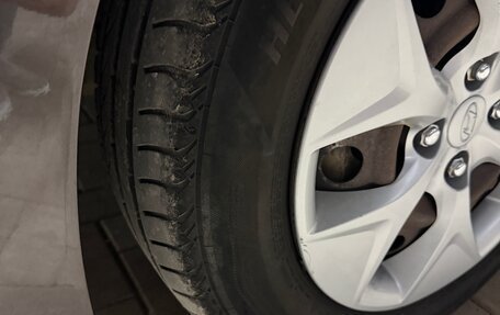 Hyundai Solaris II рестайлинг, 2014 год, 740 000 рублей, 3 фотография